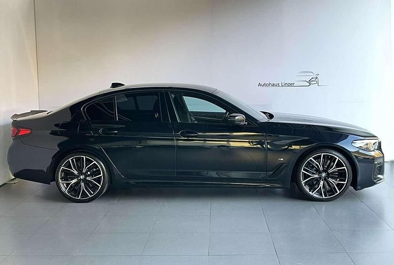 Gebraucht BMW 530 M Sport 286 PS (210 kW) 2023 Schwarz Limousine