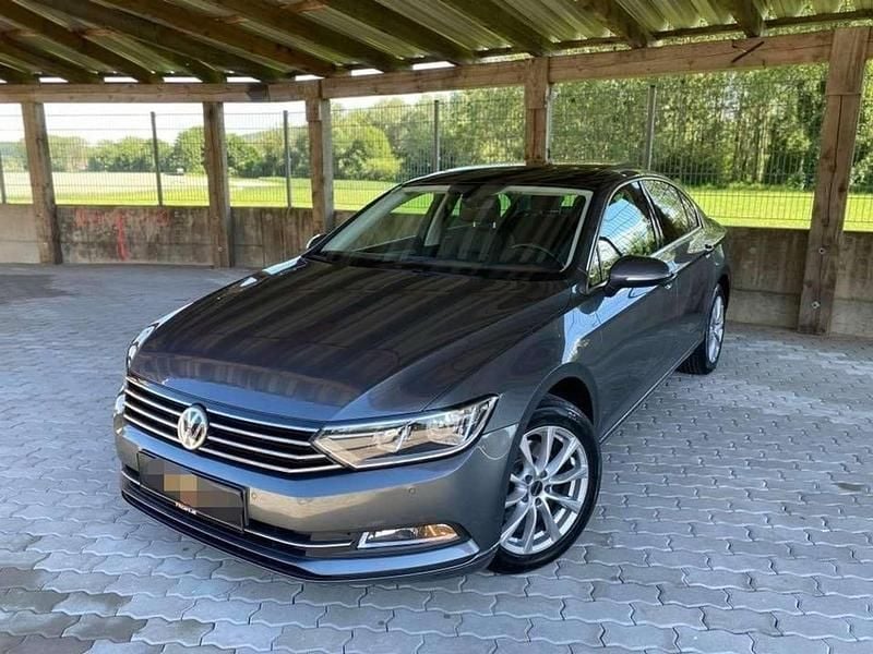 Gebraucht 2016 VW Passat Comfortline Limousine | € 13.000 (Fairer Preis) - Bild 1/4