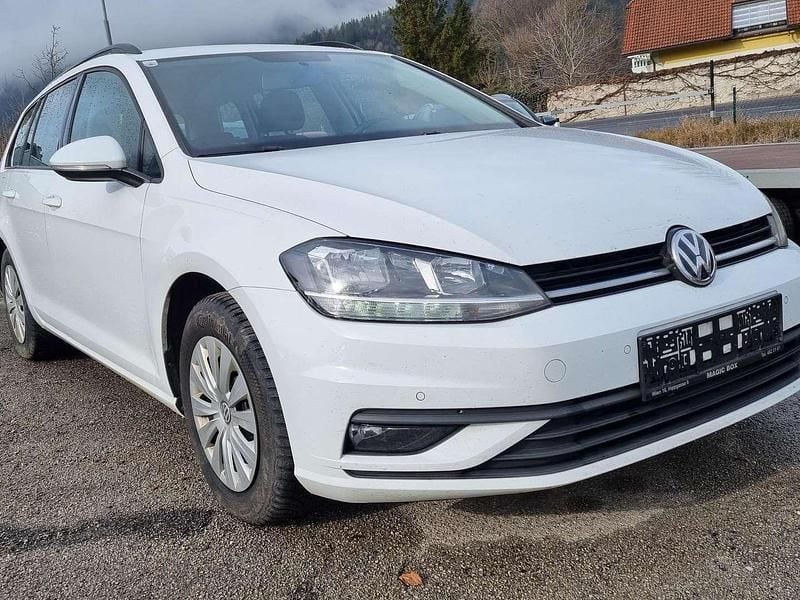 Gebraucht VW Golf VII Comfortline 116 PS (85 kW) 2018 Kombi