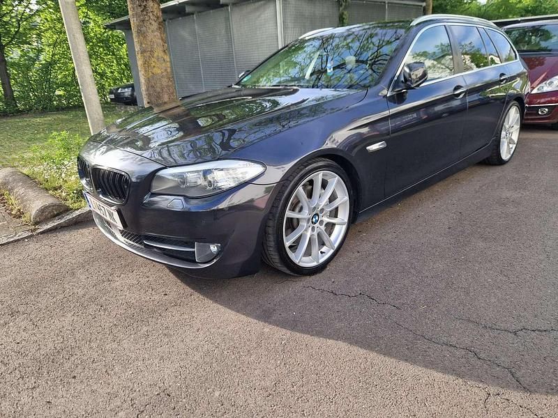 Gebraucht BMW 525 218 PS (160 kW) 2011 Kombi