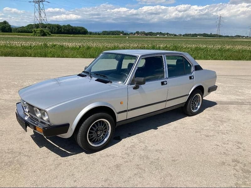Gebraucht Alfa Romeo Alfetta 131 PS (96 kW) 1982 Silber Limousine