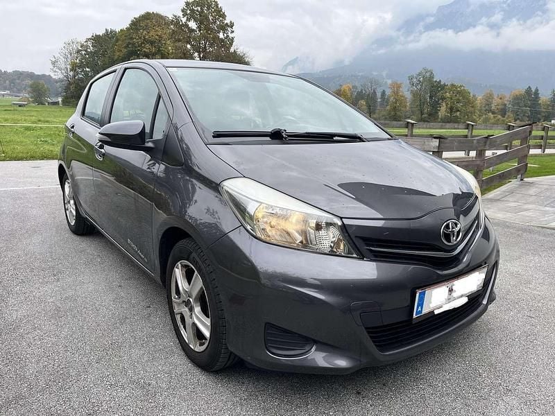 Gebraucht 2012 Toyota Yaris Active Limousine | € 4.950 (Fairer Preis) - Bild 1/4