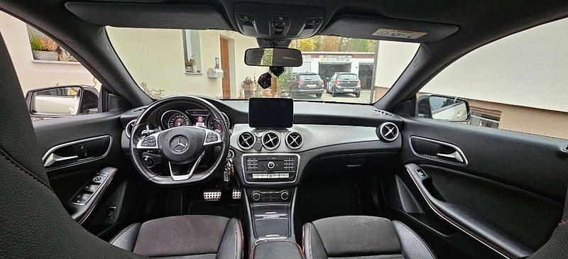 Gebraucht Mercedes CLA180 122 PS (89 kW) 2016 Weiß Limousine