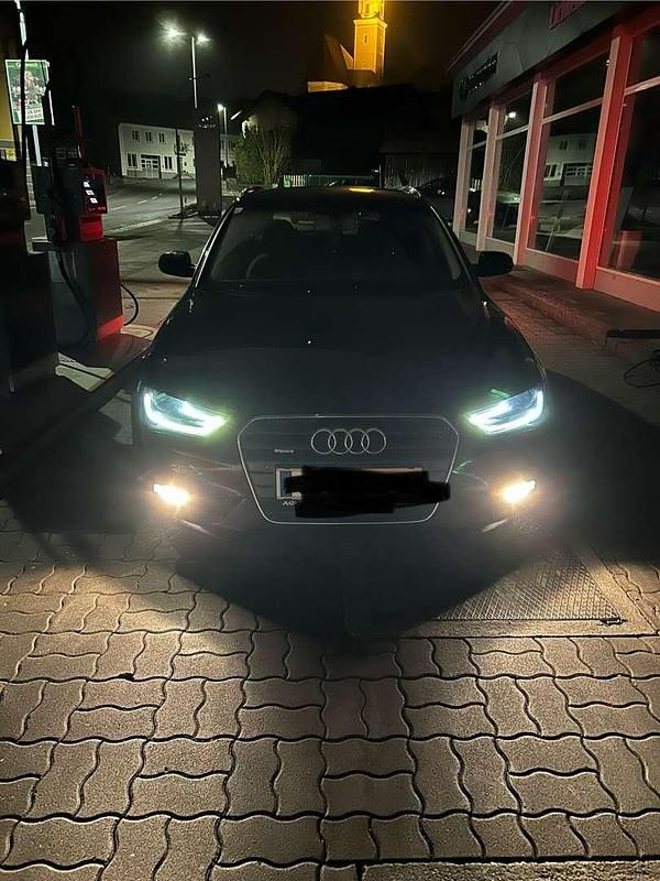 Gebraucht Audi A4 150 PS (110 kW) 2014 Schwarz Kombi