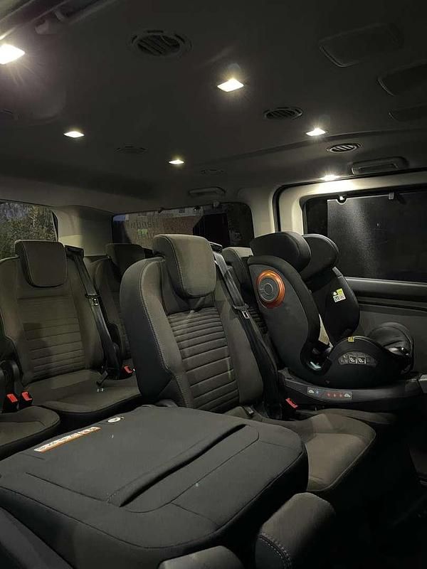 Gebraucht Ford Tourneo Titanium 186 PS (136 kW) 2020 Weiß Van / Kleinbus