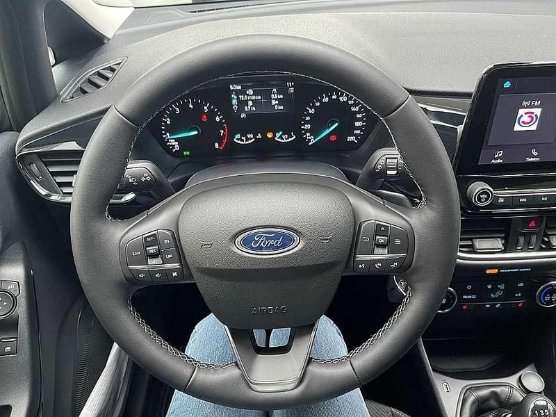 Gebraucht Ford Fiesta Cool & Connect 101 PS (74 kW) 2023 Grau magnetic metallic  metallic Kleinwagen