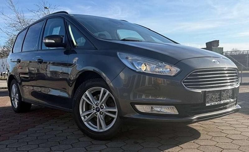 Gebraucht Ford Galaxy 120 PS (88 kW) 2017 Grau Van / Kleinbus