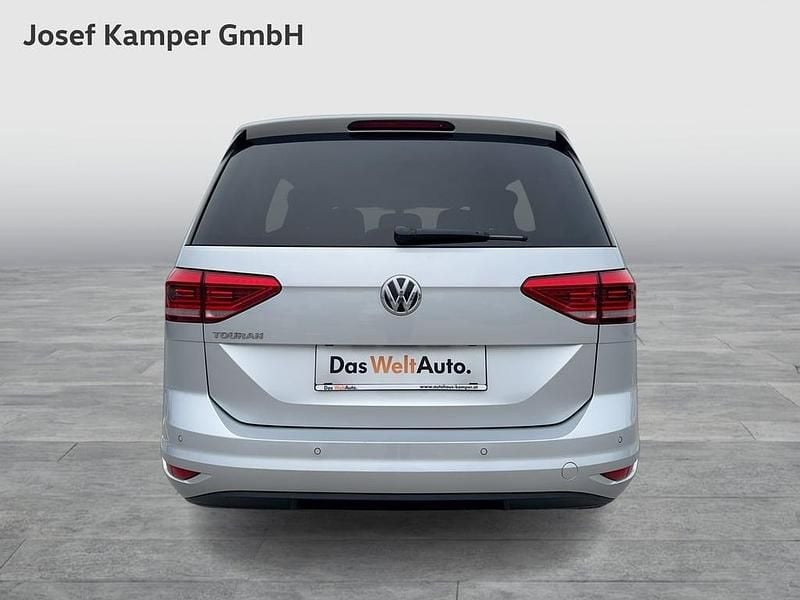 Gebraucht VW Touran Comfortline 116 PS (85 kW) 2019 Silber Van / Kleinbus