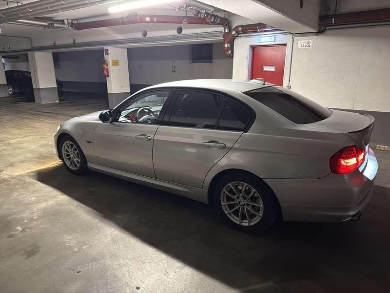 Gebraucht BMW 318 Advantage 143 PS (105 kW) 2008 Limousine