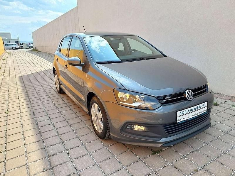 Grau Gebraucht 2013 VW Polo Limousine | € 7.950 (Fairer Preis) - Bild 1/4