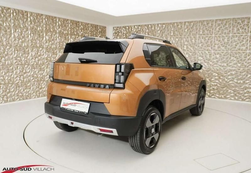 Neu Fiat Grande Panda La Prima 99 PS (72 kW) 2025 Weiß Kleinwagen