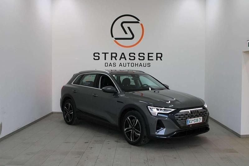 Gebraucht Audi Q8 e-tron Business 300 kW (408 PS) 2024 Grau SUV