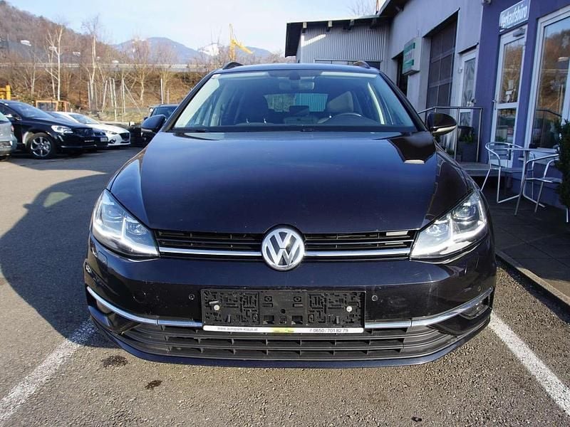 Gebraucht VW Golf VII Comfortline 150 PS (110 kW) 2019 Schwarz Kombi