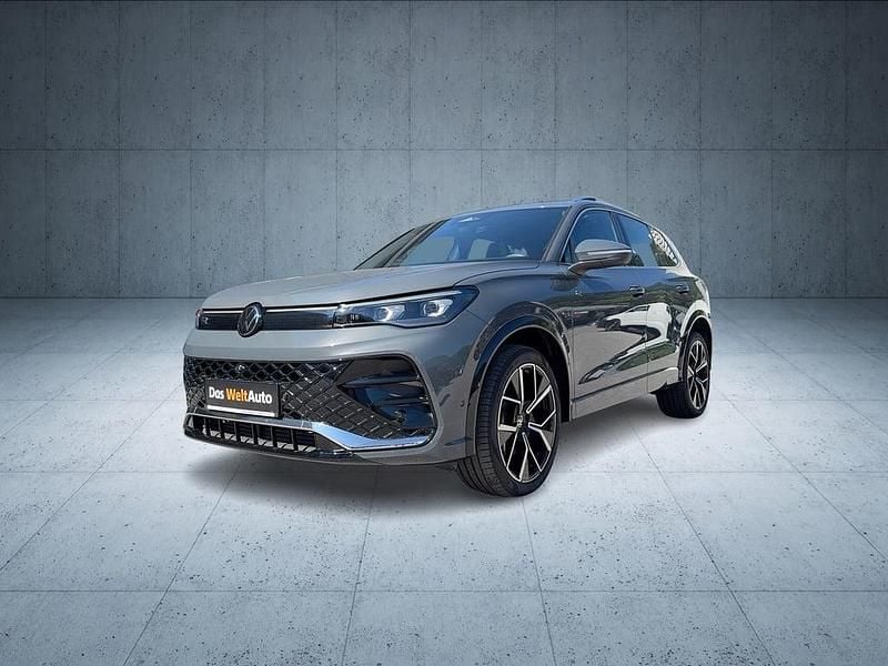 Gebraucht VW Tiguan Sport 193 PS (141 kW) 2025 Mittelgrau  metallic SUV