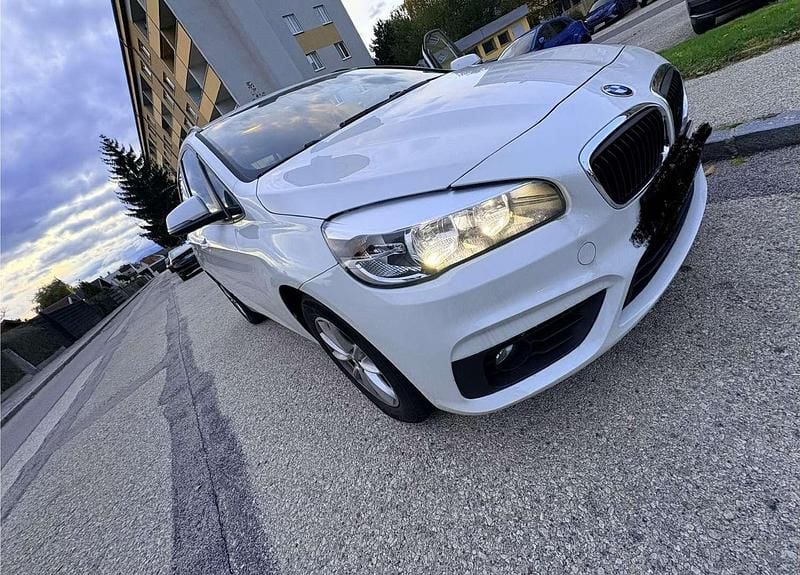 Gebraucht BMW 214 Active Tourer Performance 95 PS (69 kW) 2015 Van / Kleinbus