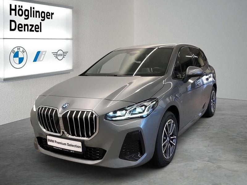 Grau Gebraucht 2024 BMW 225 M Sport Kombi | € 36.990 - Bild 1/4
