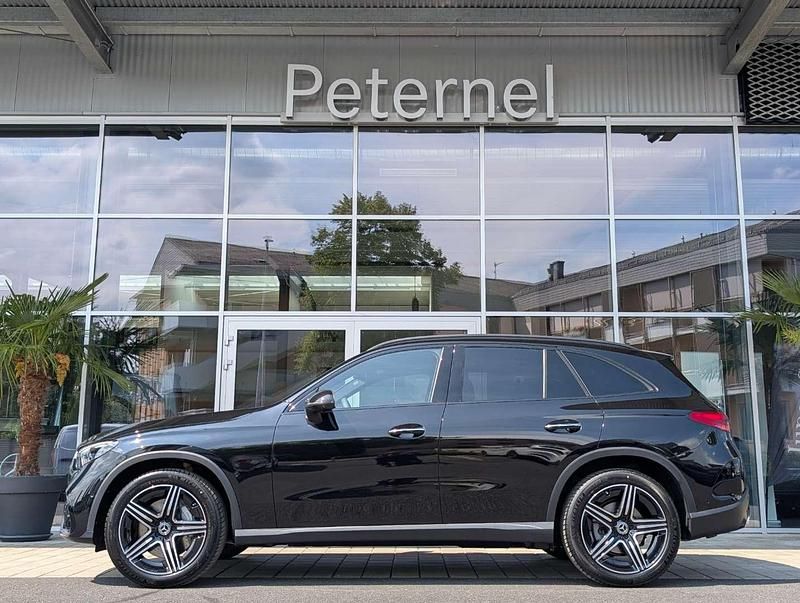 Gebraucht Mercedes GLC220 197 PS (144 kW) 2025 Schwarz SUV