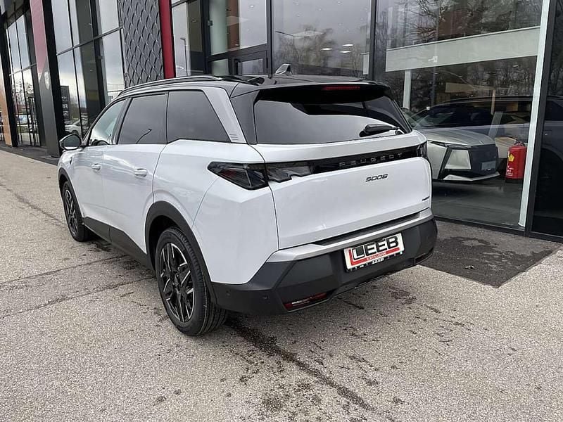 Neu Peugeot 5008 GT 146 PS (107 kW) 2026 Grau SUV