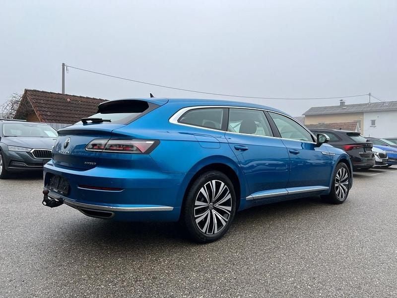 Gebraucht VW Arteon Elegance 156 PS (114 kW) 2021 Blau Kombi