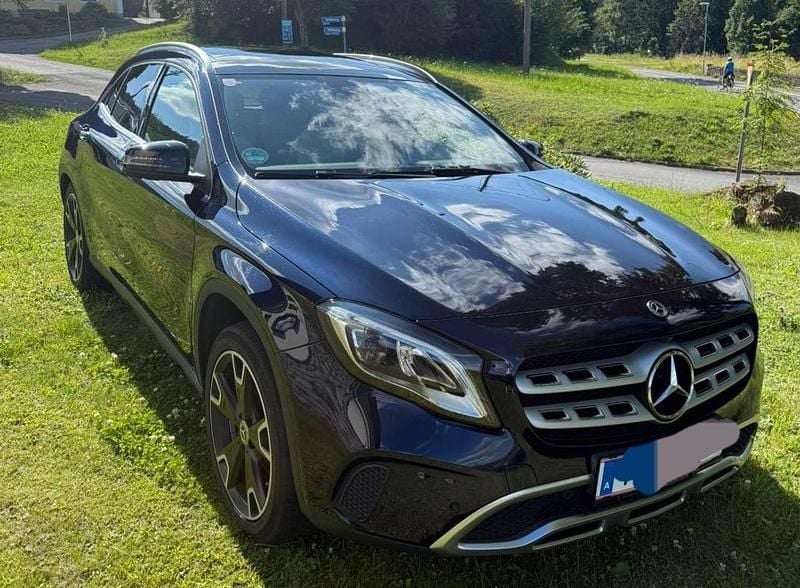 Gebraucht Mercedes GLA220 177 PS (130 kW) 2017 SUV