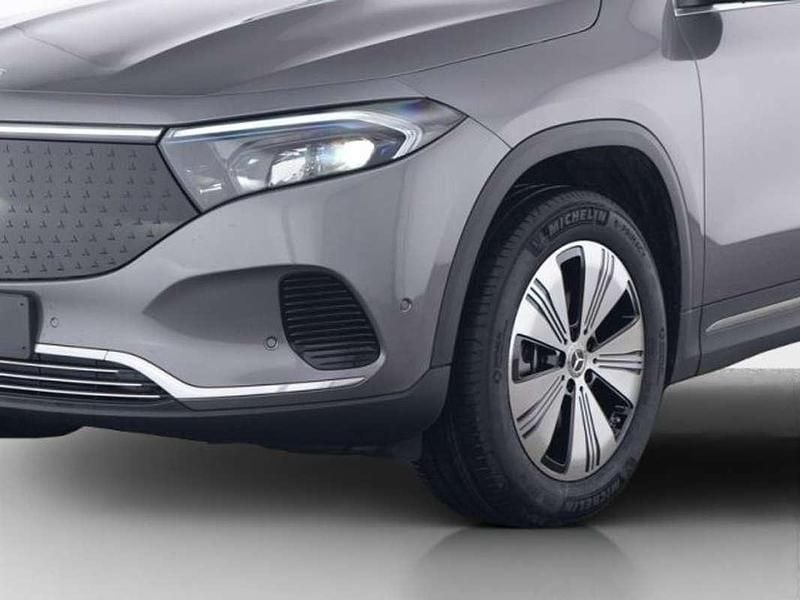 Gebraucht Mercedes EQA300 Progressive 167 kW (228 PS) 2024 Grau SUV