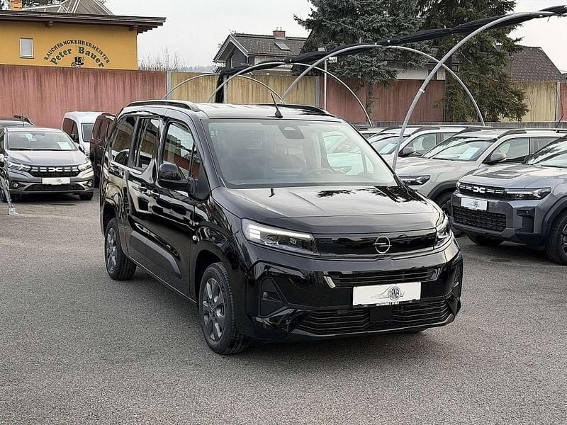 Neu Opel Combo Edition 131 PS (96 kW) 2025 Schwarz Kombi