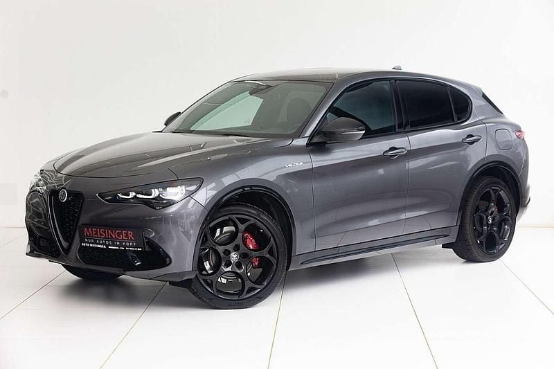 Silber Gebraucht 2025 Alfa Romeo Stelvio Ti SUV | € 62.900 - Bild 1/4