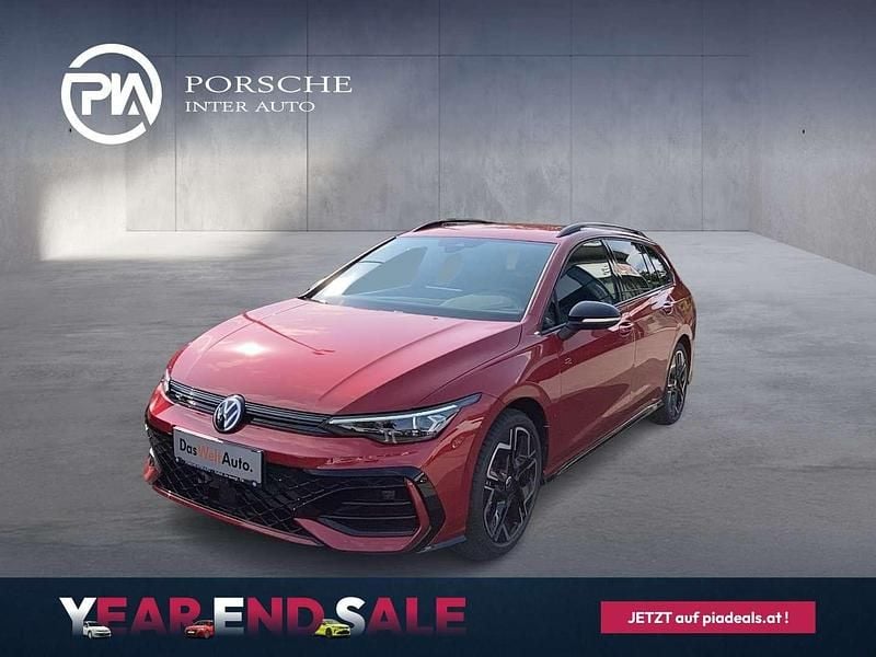 Gebraucht VW Golf VIII Sport 150 PS (110 kW) 2025 Rot Kombi