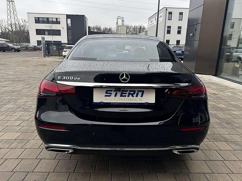 Gebraucht Mercedes E300 Exclusive 194 PS (142 kW) 2020 Schwarz Limousine