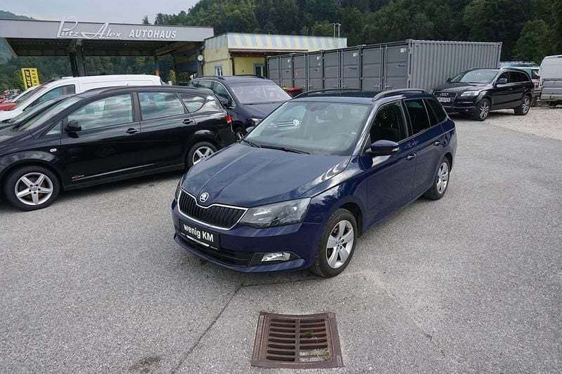 Gebraucht Skoda Fabia Ambition 95 PS (69 kW) 2018 Blau Kleinwagen