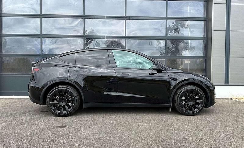 Schwarz Gebraucht 2023 Tesla Model Y Long Range AWD SUV | € 38.350 (Fairer Preis) - Bild 1/4