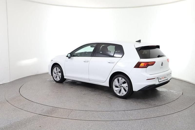 Neu VW Golf VIII 115 PS (84 kW) 2026 Weiss  normal
