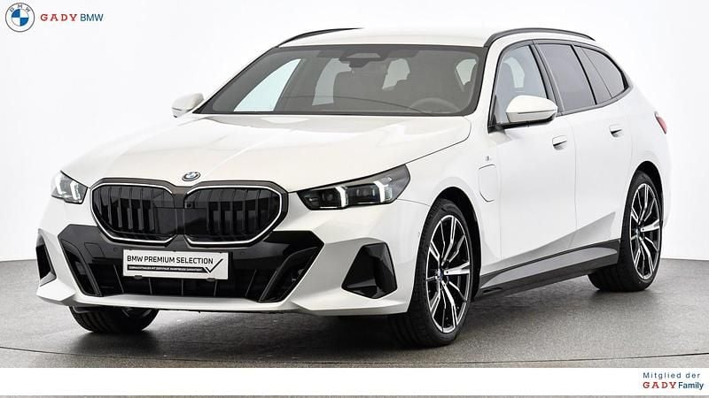 Gebraucht BMW 530e M Sport 190 PS (139 kW) 2024 Weiß Kombi