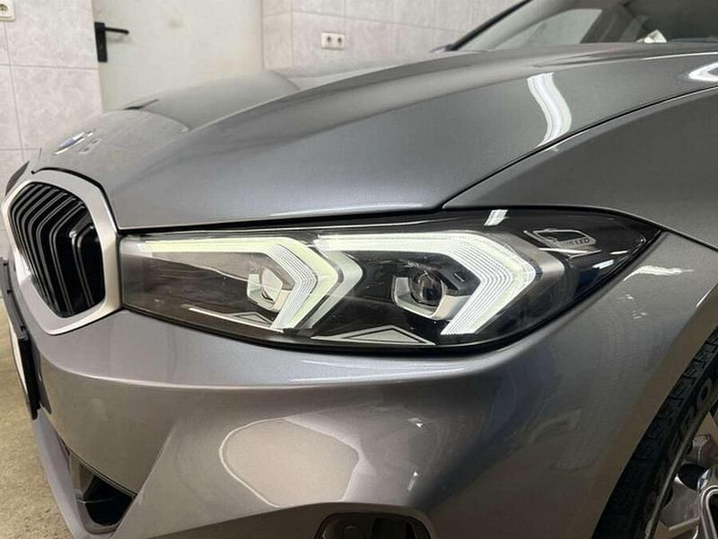 Gebraucht BMW 318 Shadowline 150 PS (110 kW) 2023 Grau Kombi