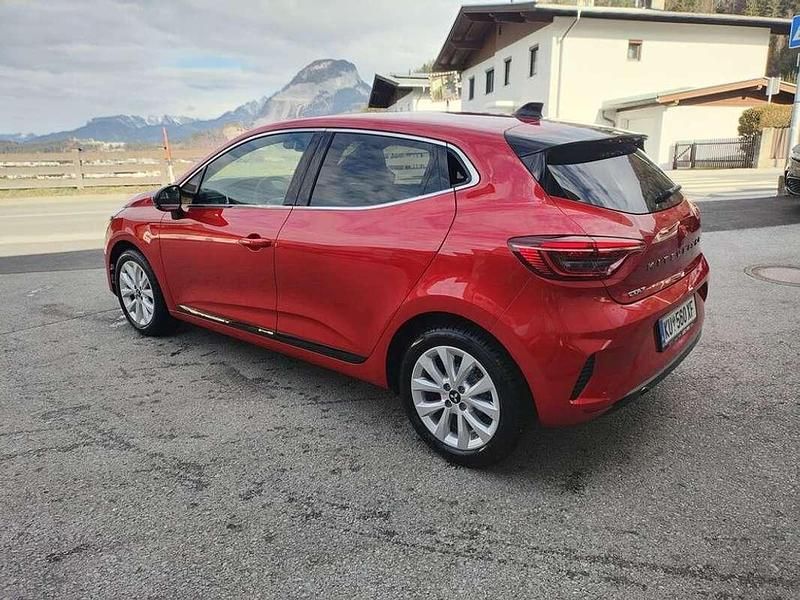 Neu Mitsubishi Colt Intense 91 PS (66 kW) 2025 Rot Limousine