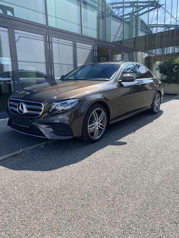 Gebraucht Mercedes E220 AMG 194 PS (142 kW) 2016 Limousine