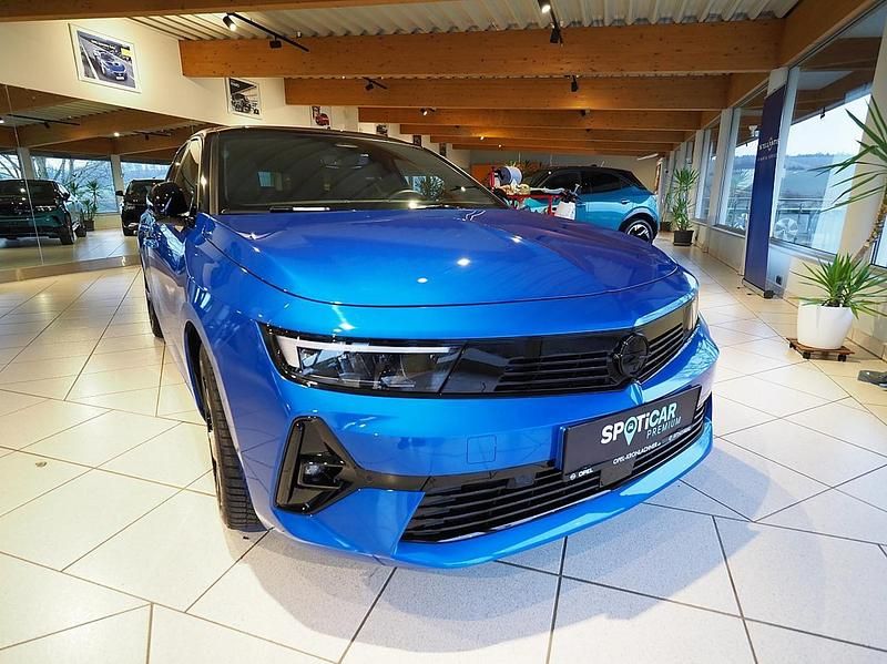 Gebraucht Opel Astra 136 PS (100 kW) 2025 Blau Kombi
