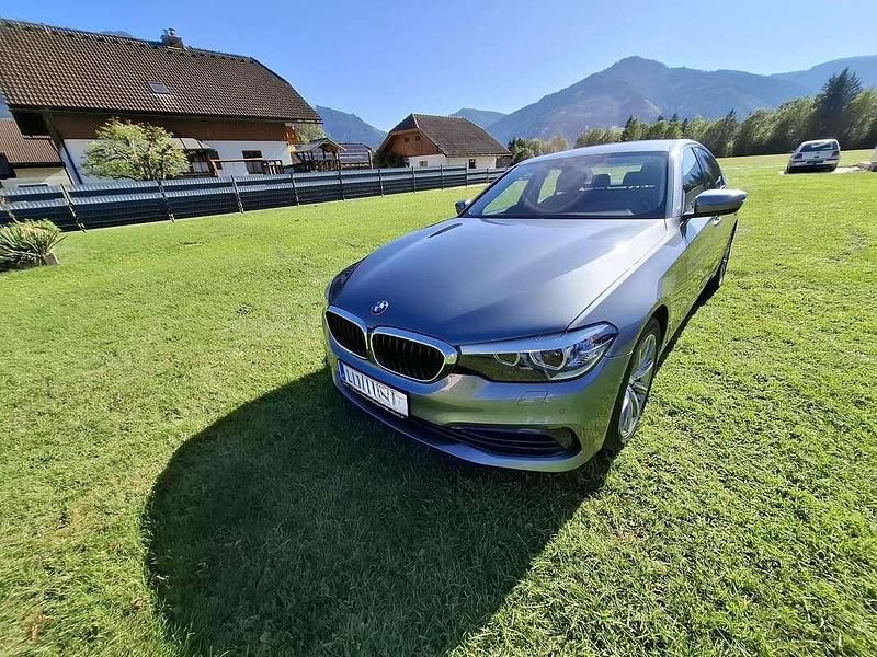 Gebraucht BMW 520 Sport Line 190 PS (139 kW) 2019 Grau Limousine