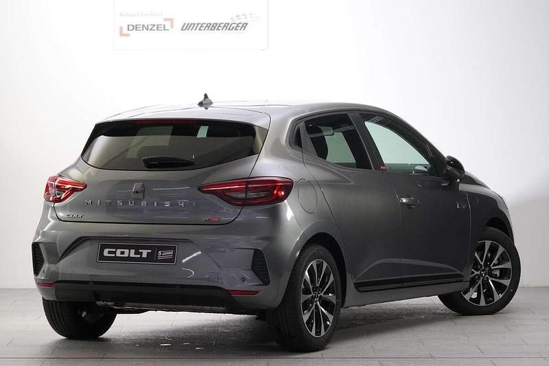 Neu Mitsubishi Colt Invite 94 PS (69 kW) 2025 Grau Limousine