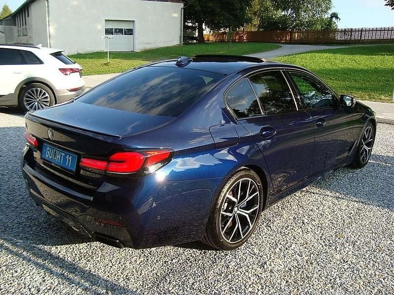 Gebraucht BMW M550 Shadowline 530 PS (389 kW) 2020 Blau Limousine