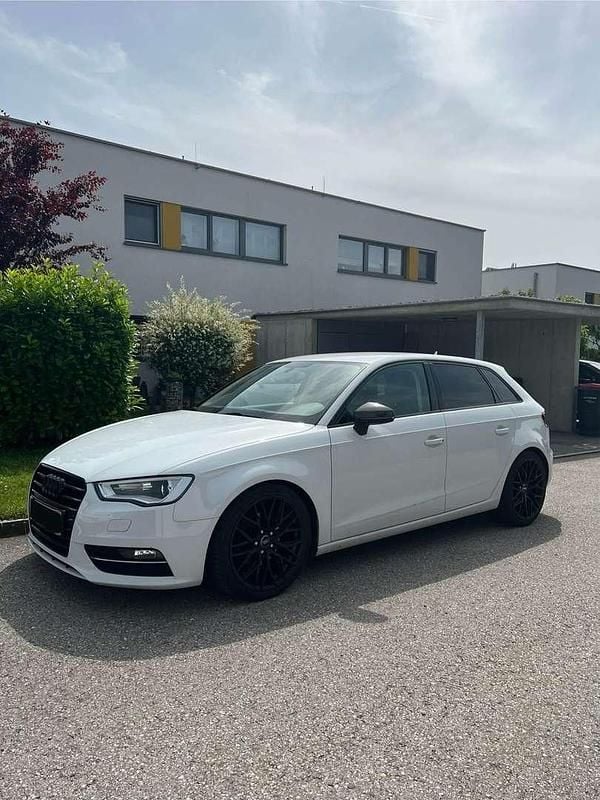Gebraucht 2015 Audi A3 Limousine | € 10.000 (Etwas zu teuer) - Bild 1/4