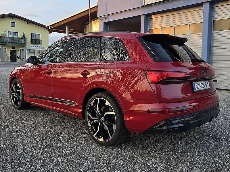 Gebraucht Audi Q7 S-Line 394 PS (289 kW) 2024 Rot SUV