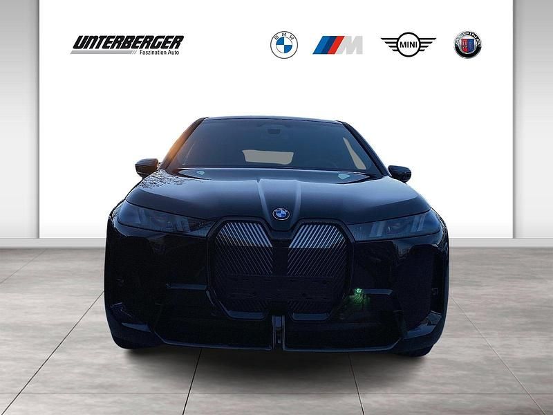 Neu BMW iX M Sport 300 kW (408 PS) 2025 Schwarz SUV