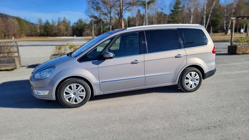 Gebraucht Ford Galaxy Titanium 163 PS (119 kW) 2013 Grau Van / Kleinbus