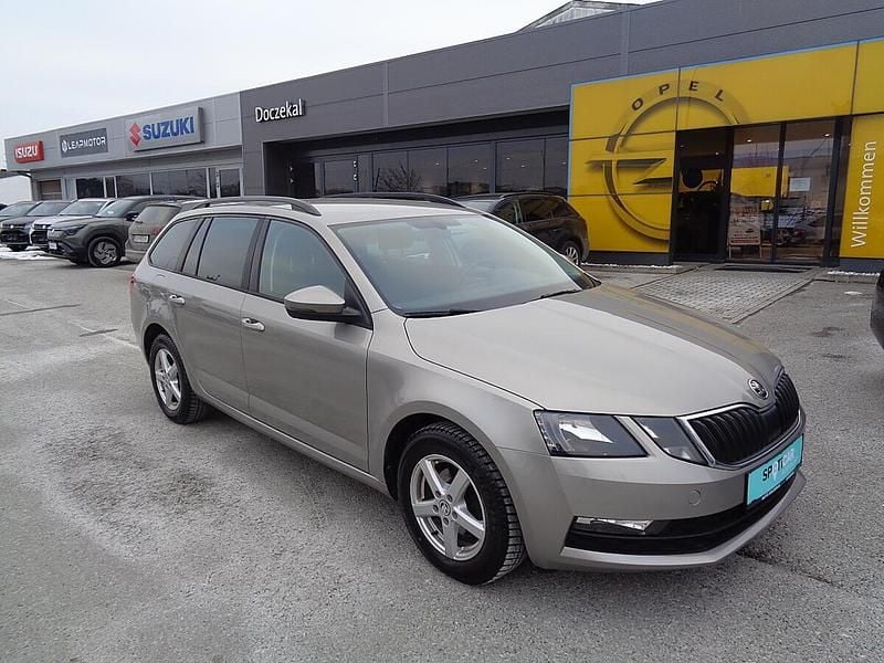 Grau Gebraucht 2018 Skoda Octavia Ambition Kombi | € 10.990 (Guter Preis) - Bild 1/4