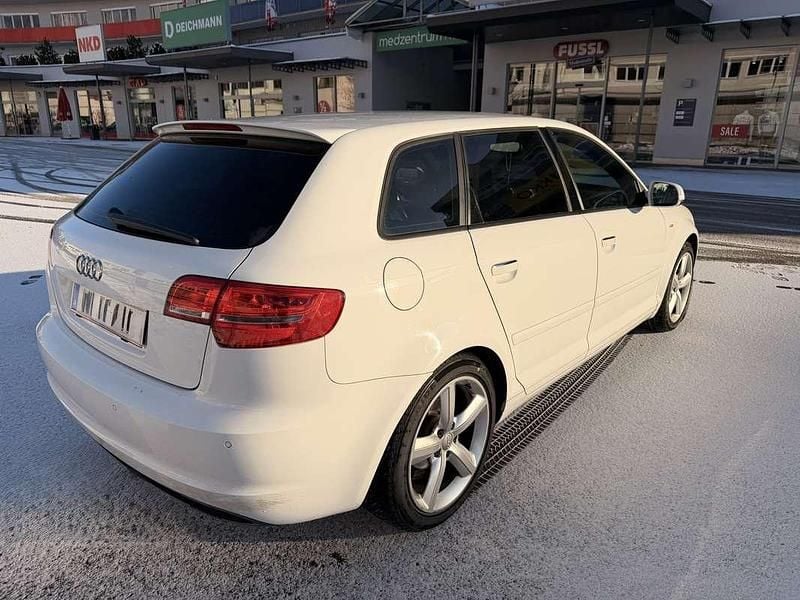 Gebraucht Audi A3 Sportback Ambition 140 PS (102 kW) 2012 Weiß Kleinwagen