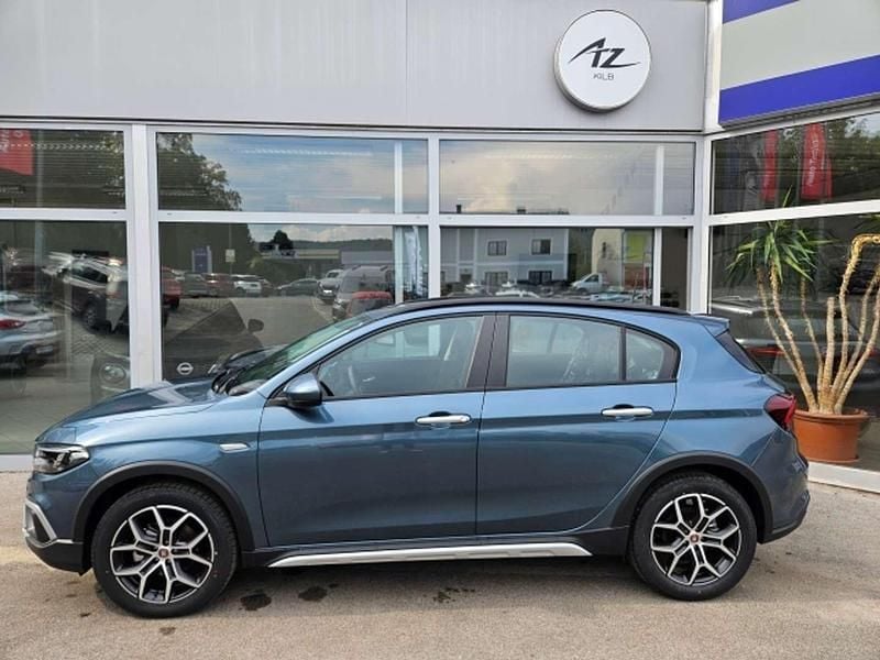 Blau Gebraucht 2024 Fiat Tipo Cross Kleinwagen | € 22.900 (Guter Preis) - Bild 1/3