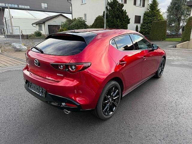 Neu Mazda 3 140 PS (102 kW) 2025 Rot sonderlackierung Limousine