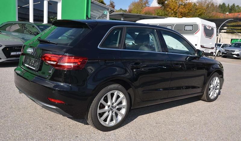 Gebraucht Audi A3 Sport 150 PS (110 kW) 2020 Schwarz Limousine