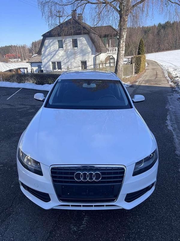 Gebraucht Audi A4 120 PS (88 kW) 2010 Weiß Kombi